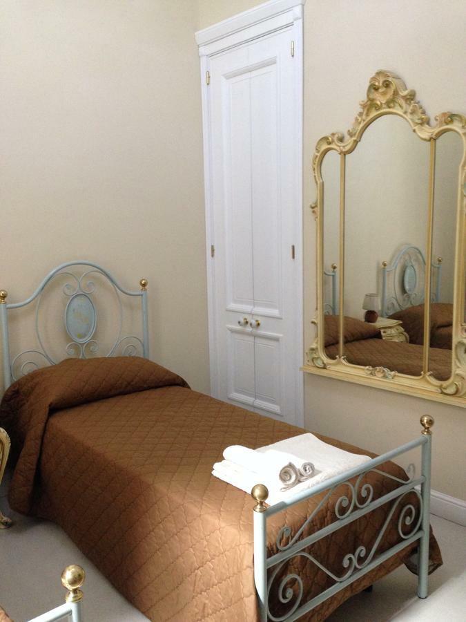 Oro Di Napoli Luxury Bed & Breakfast Exterior photo