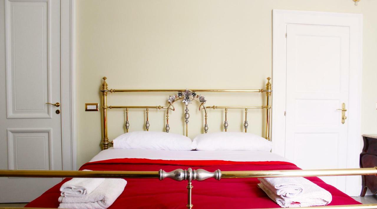Oro Di Napoli Luxury Bed & Breakfast Exterior photo