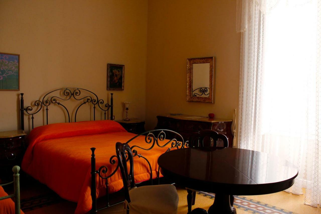 Oro Di Napoli Luxury Bed & Breakfast Exterior photo
