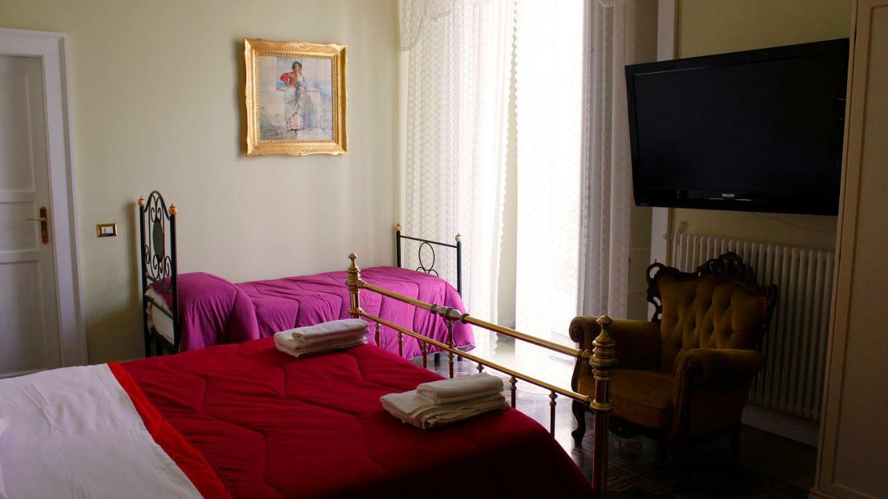Oro Di Napoli Luxury Bed & Breakfast Exterior photo