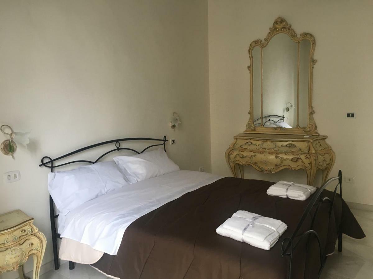 Oro Di Napoli Luxury Bed & Breakfast Exterior photo